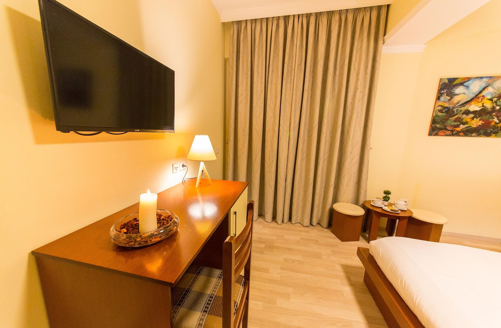 Hotel Baron Тирана Экстерьер фото